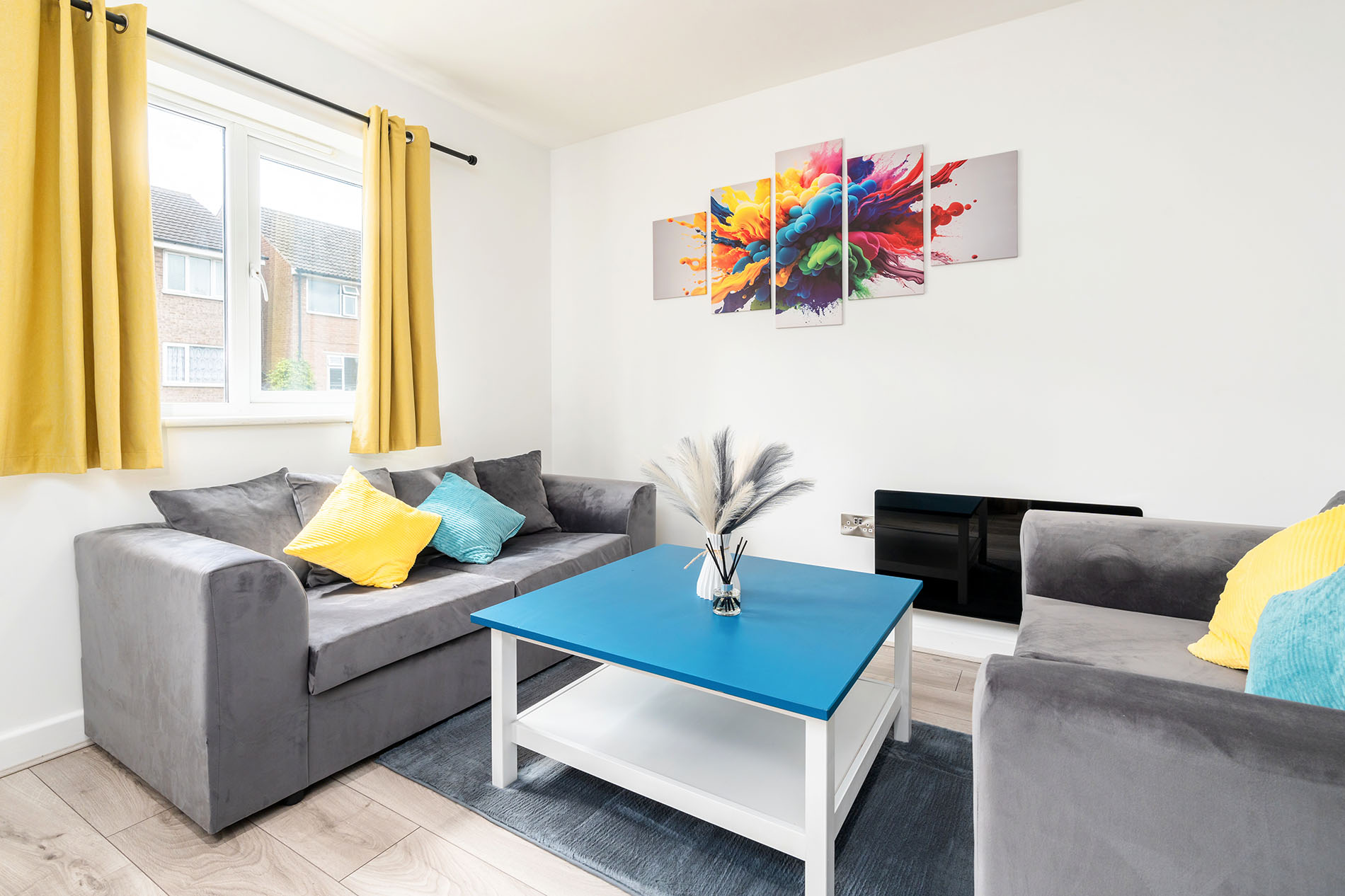3-bed contractor house in Sheffield (S) photo 4
