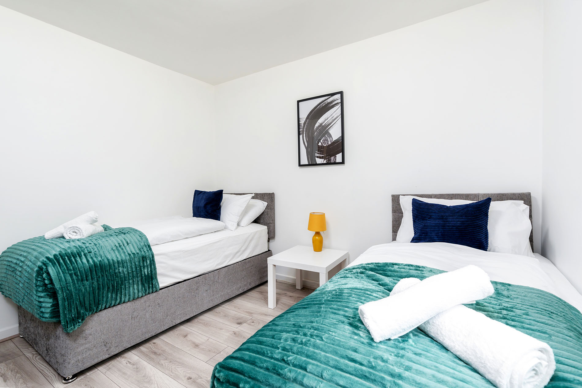 3-bed contractor house in Sheffield (S) photo 6