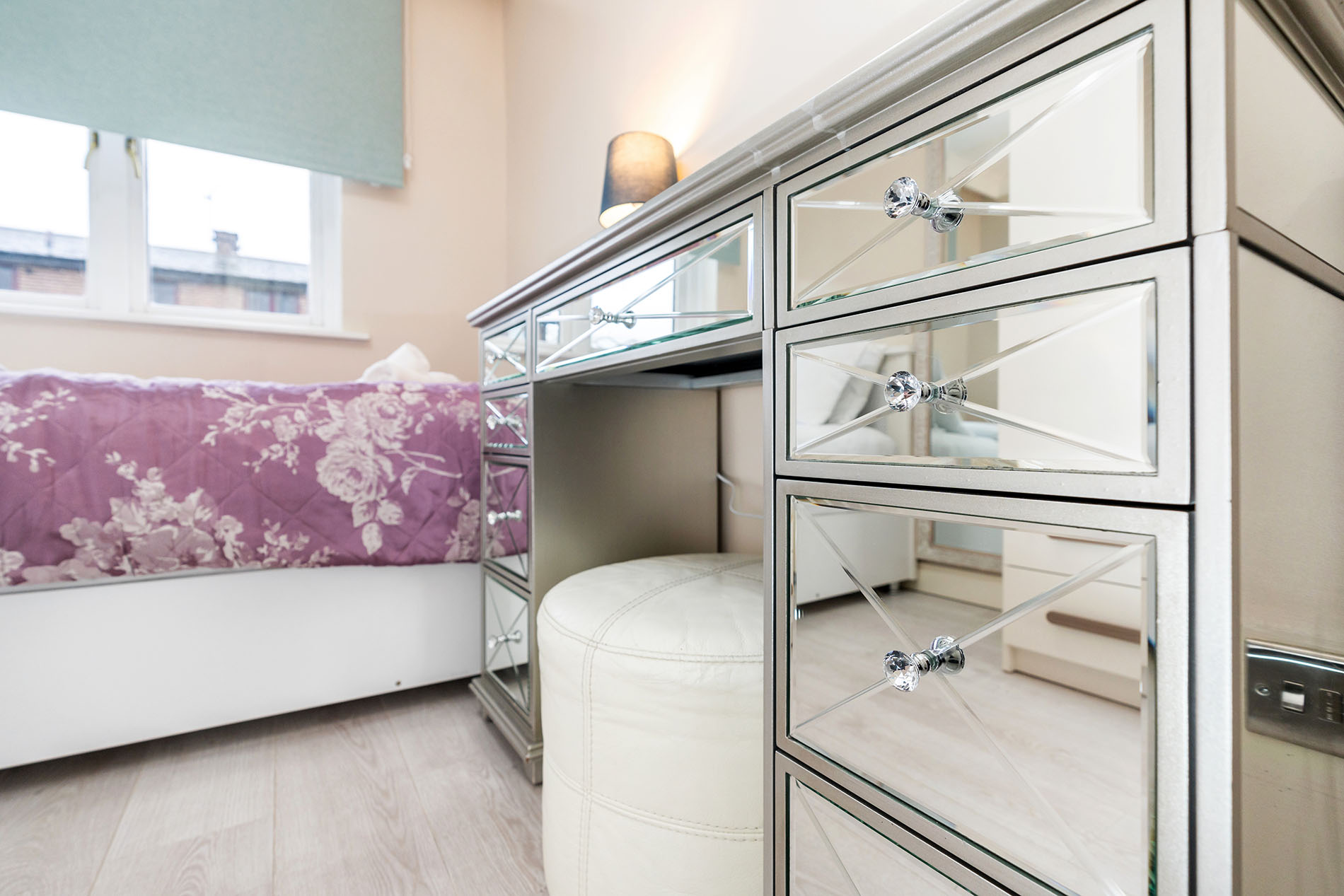 3-bed contractor house in Sheffield (S) photo 8