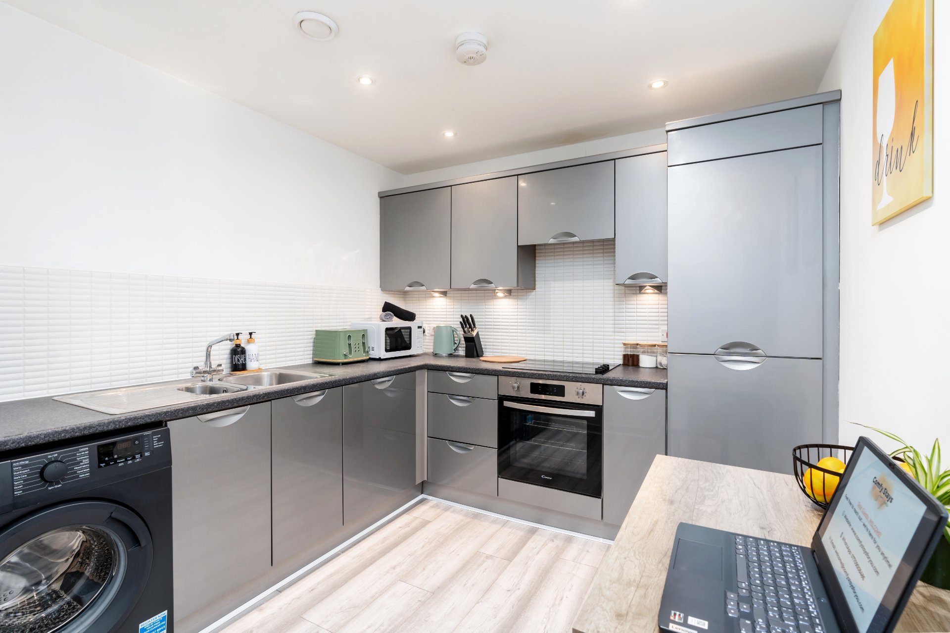 2-bed contractor house in Sheffield (S)