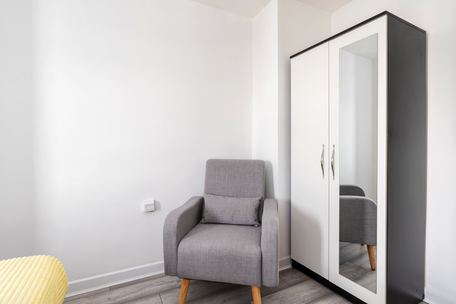 2-bed contractor house in Sheffield (S) photo 8