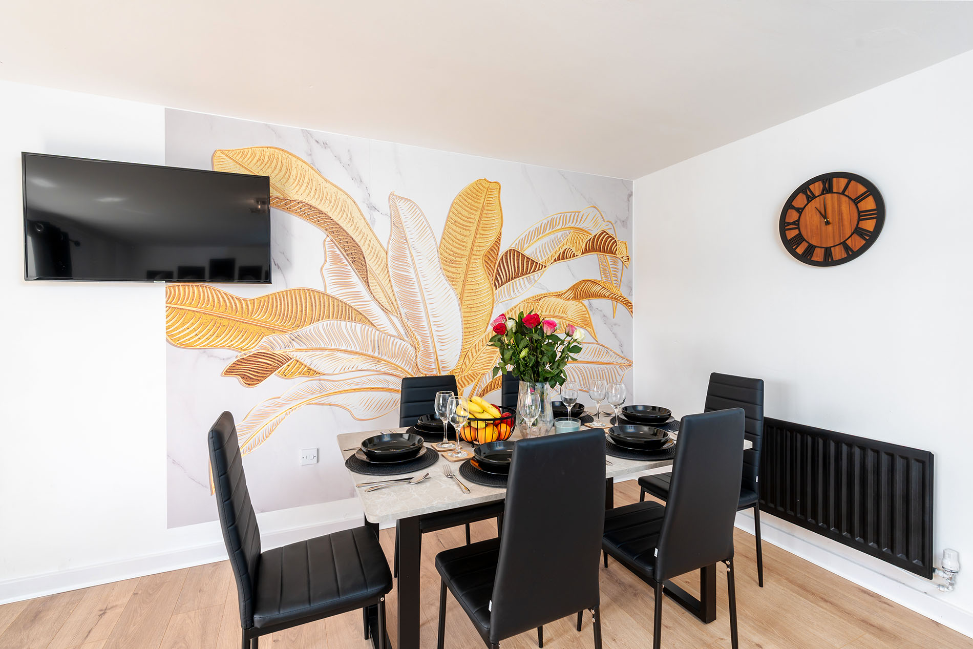 3-bed contractor house in Sheffield (S) photo 3