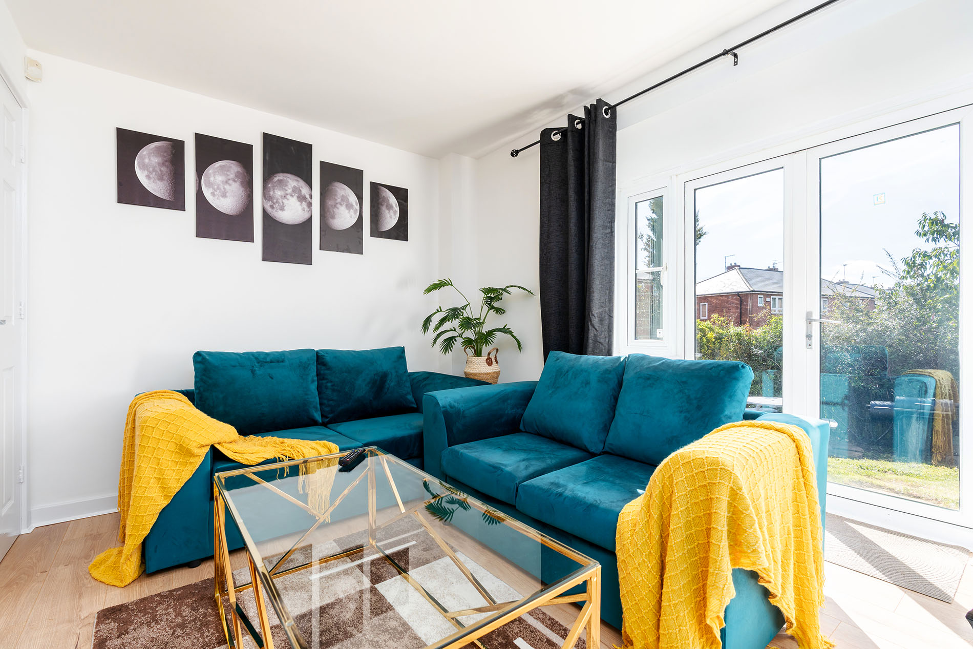 3-bed contractor house in Sheffield (S) photo 5