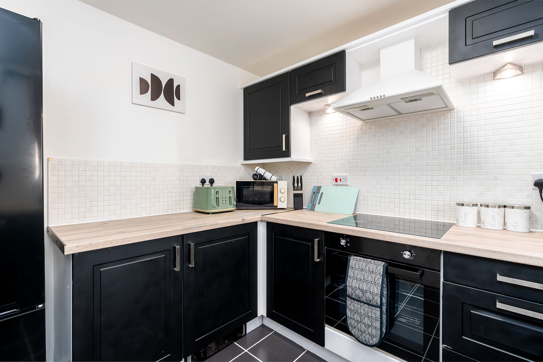 3-bed contractor house in Sheffield (S) photo 6