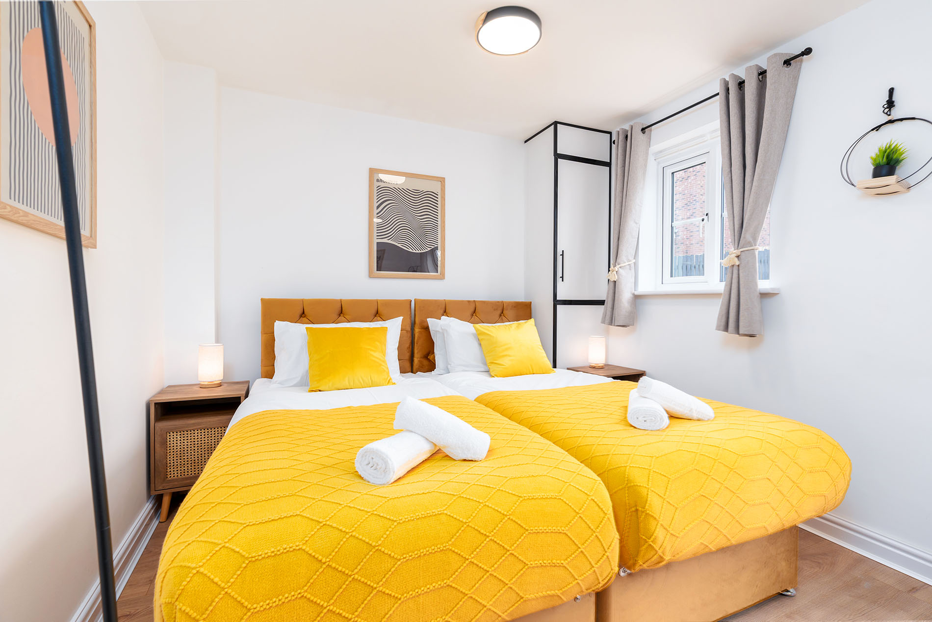 5-bed contractor house in Sheffield (S) photo 5