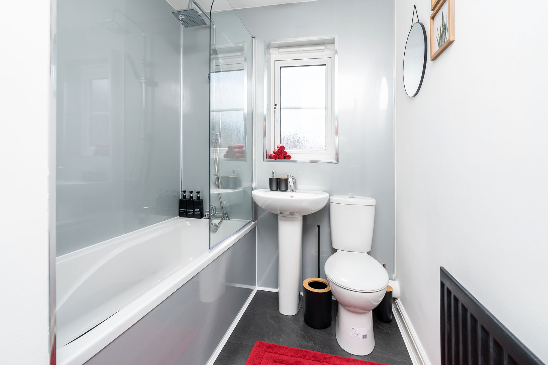 5-bed contractor house in Sheffield (S) photo 10