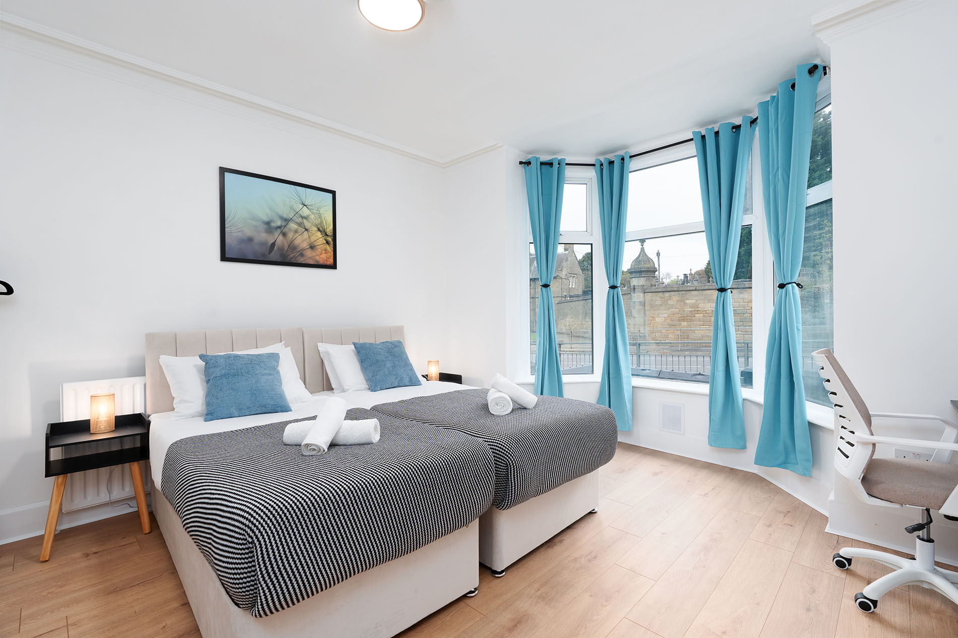 4-bed contractor house in Sheffield (S) photo 5