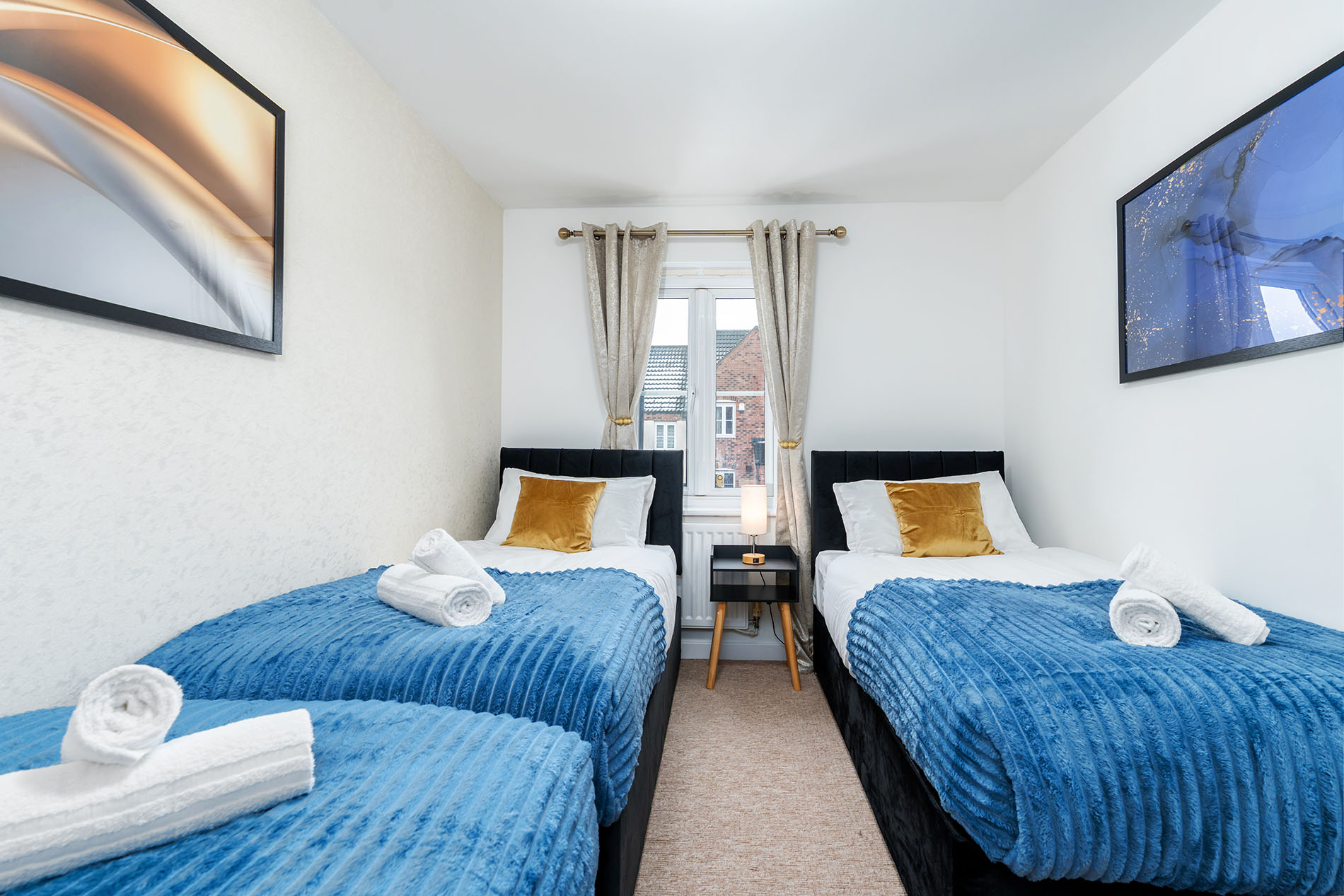 3-bed contractor house in Sheffield (S) photo 10