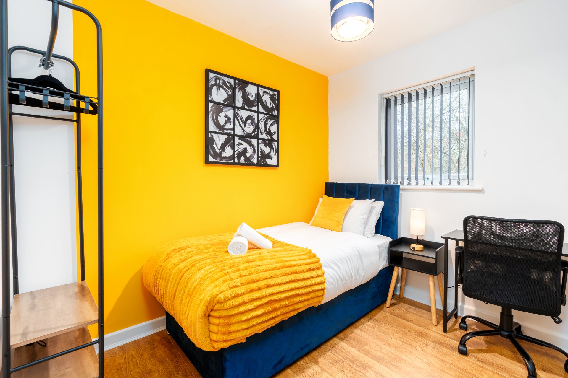 2-bed contractor house in Sheffield (S) photo 11