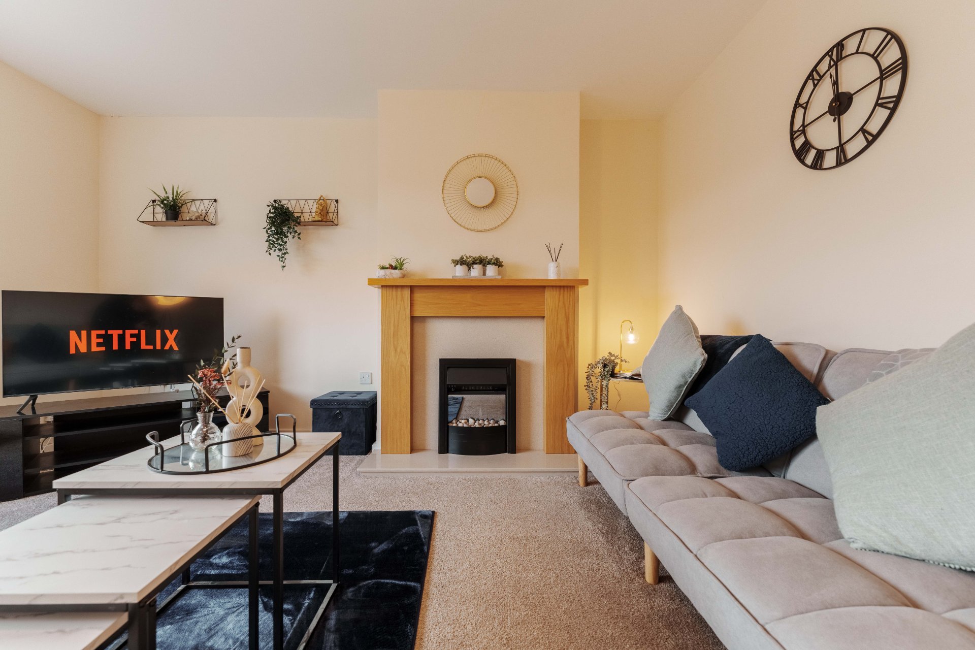 3-bed contractor house in Leeds (LS)