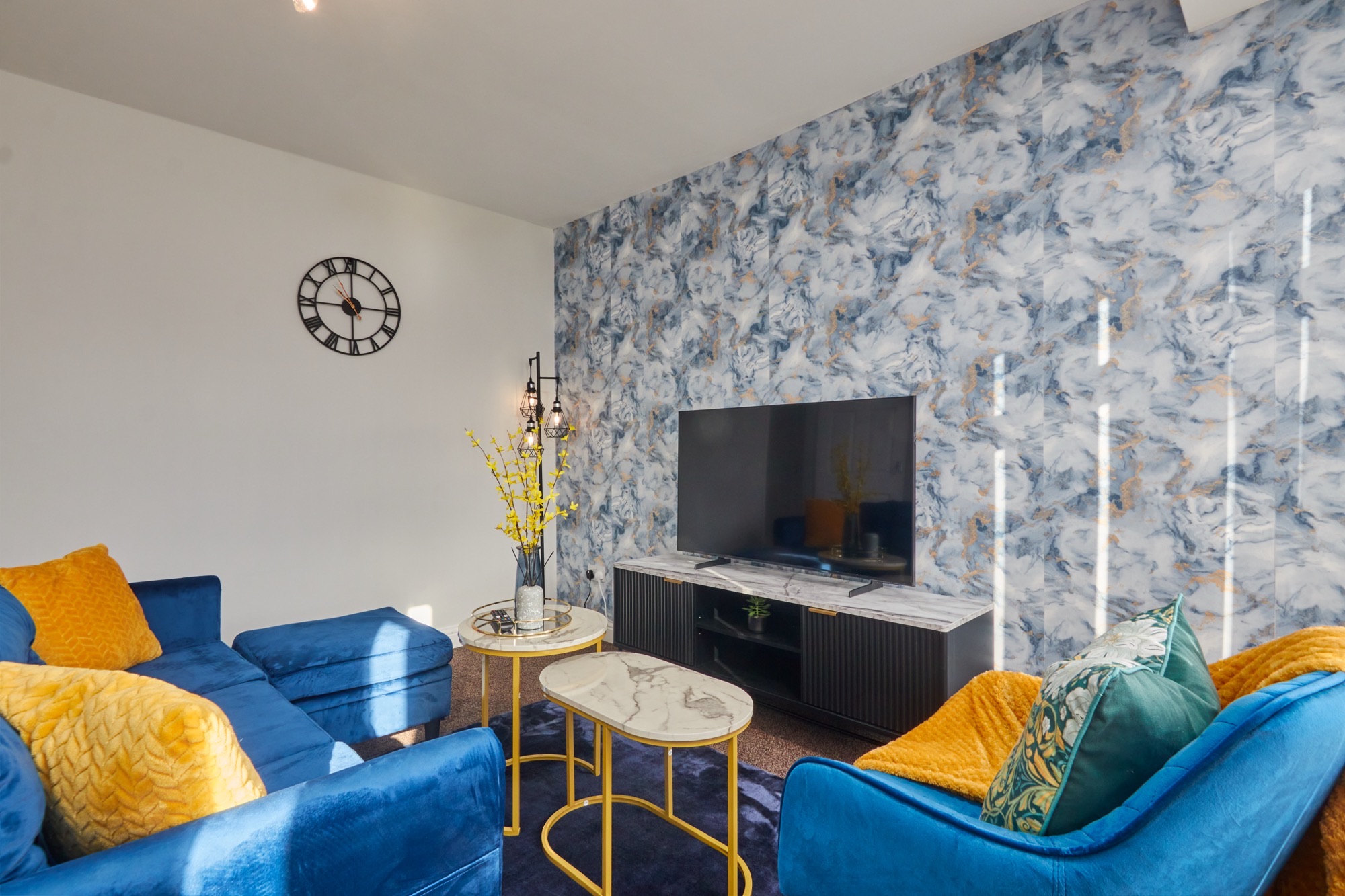 3-bed contractor house in Leeds (LS)