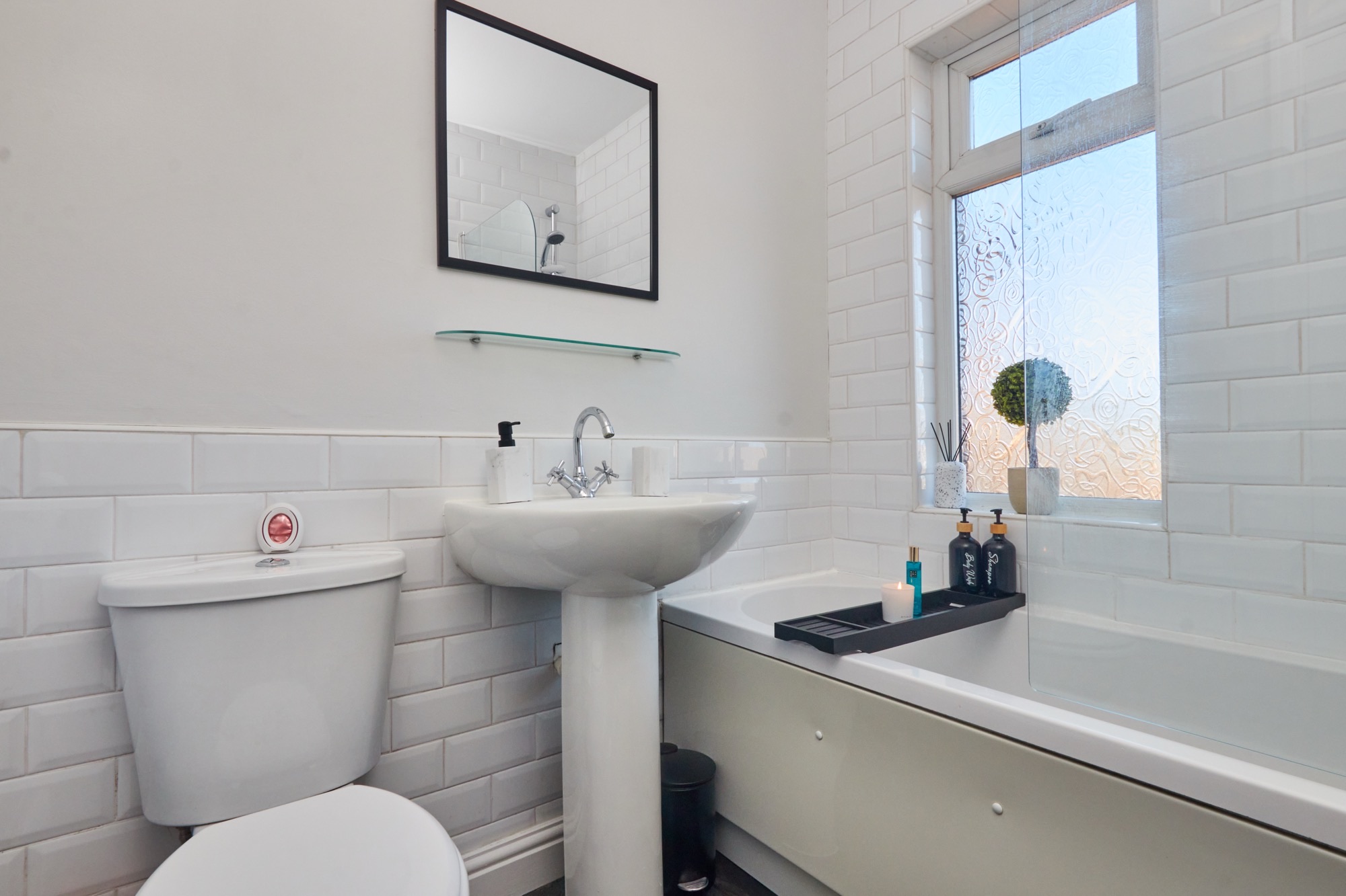 3-bed contractor house in Leeds (LS) photo 11