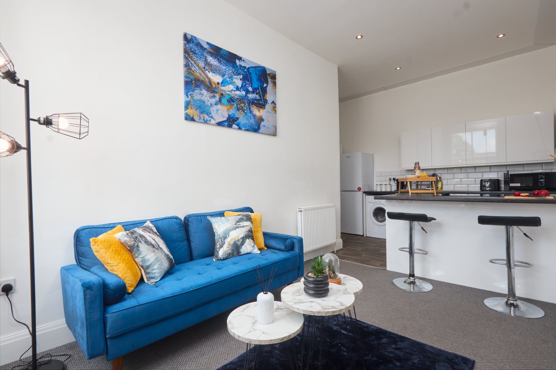 2-bed contractor house in Leeds (LS)