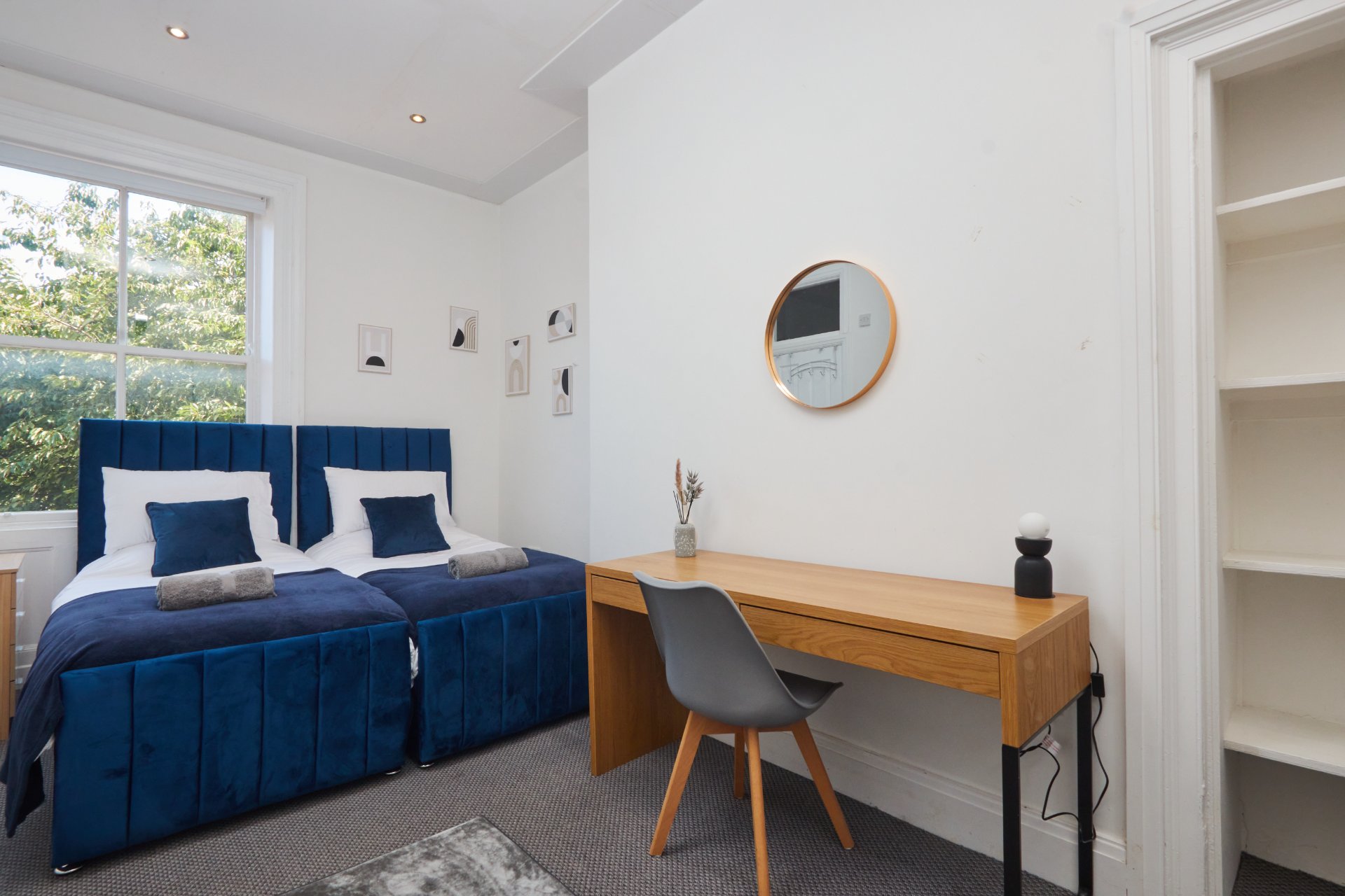 2-bed contractor house in Leeds (LS) photo 6