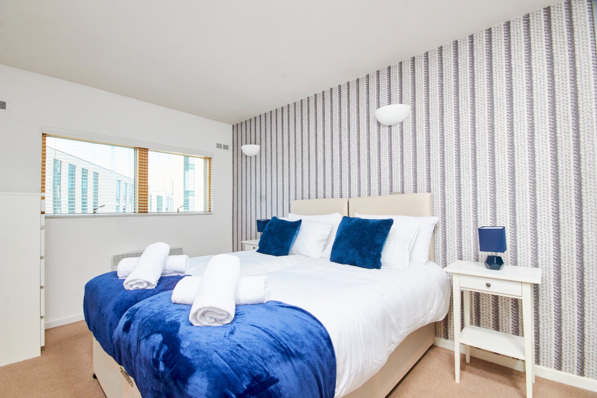 2-bed contractor house in Leeds (LS) photo 6