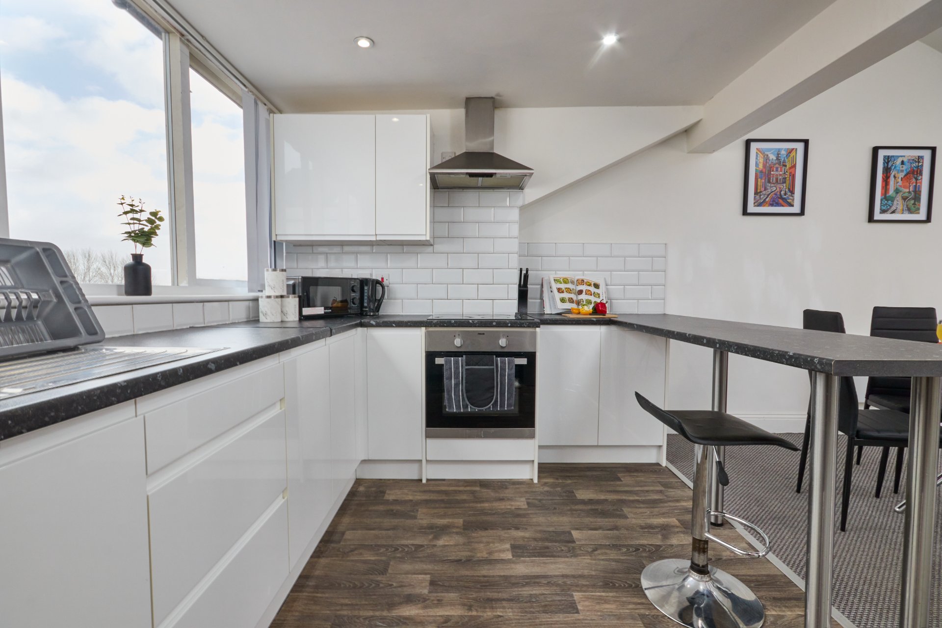 1-bed contractor house in Leeds (LS) photo 4