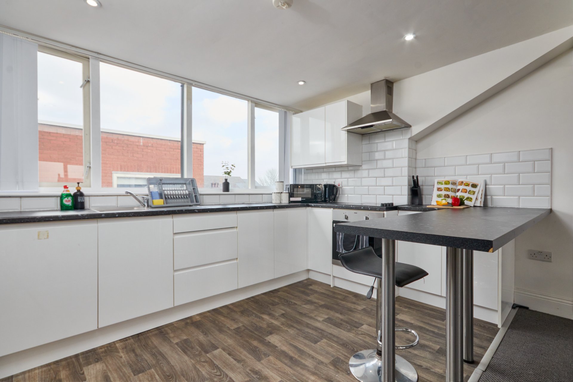 1-bed contractor house in Leeds (LS) photo 5