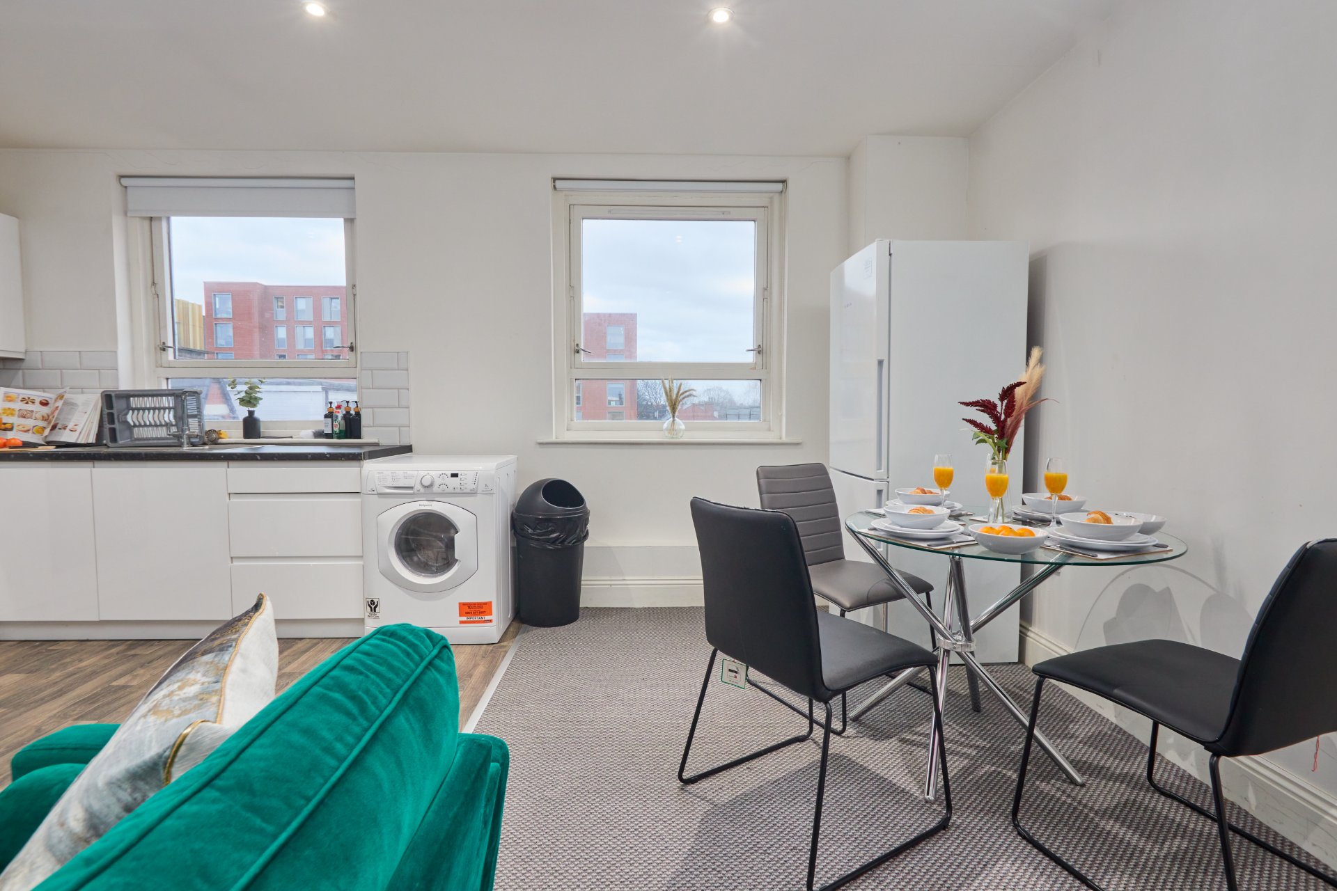 1-bed contractor house in Leeds (LS) photo 3