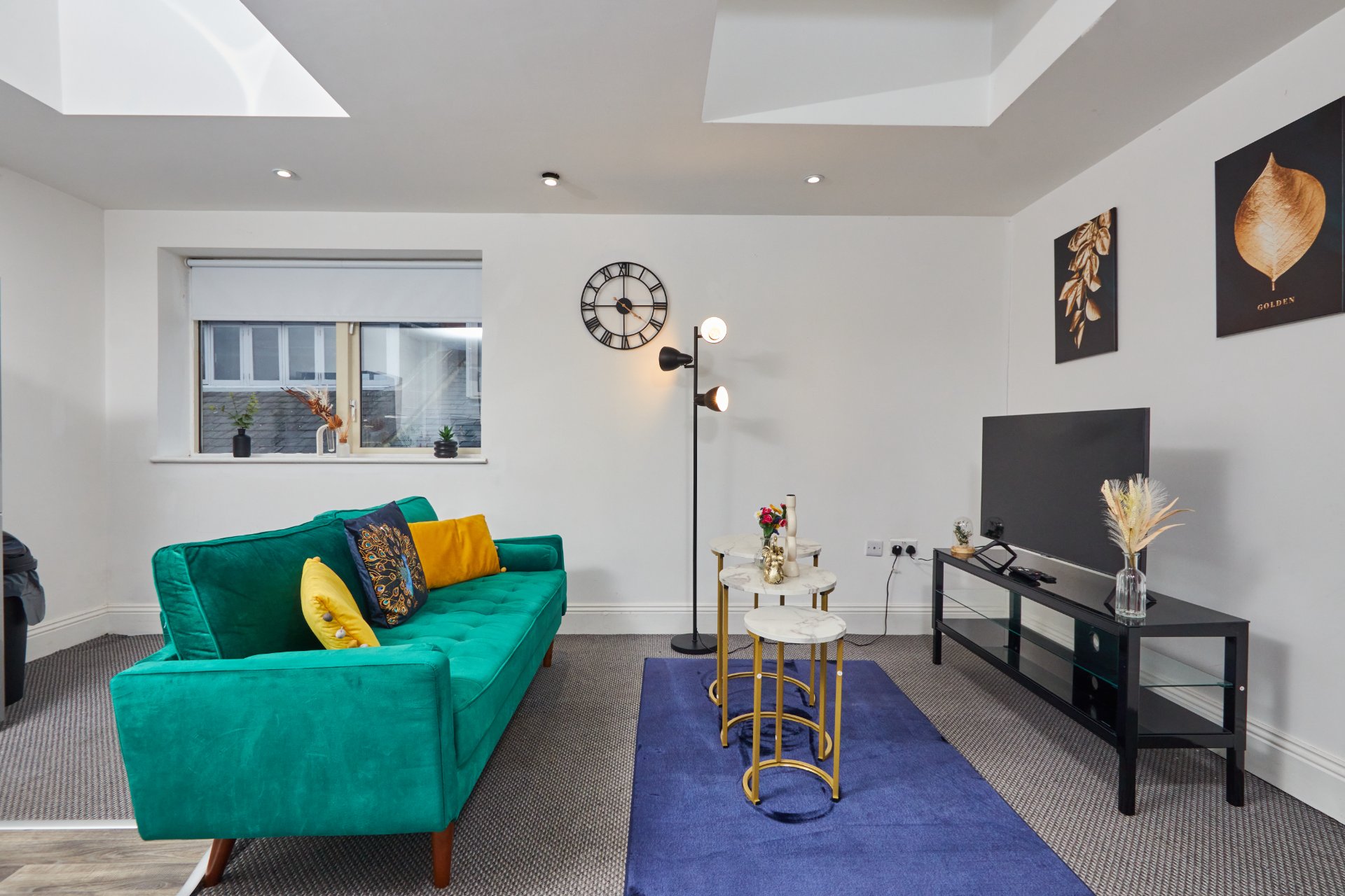 1-bed contractor house in Leeds (LS)