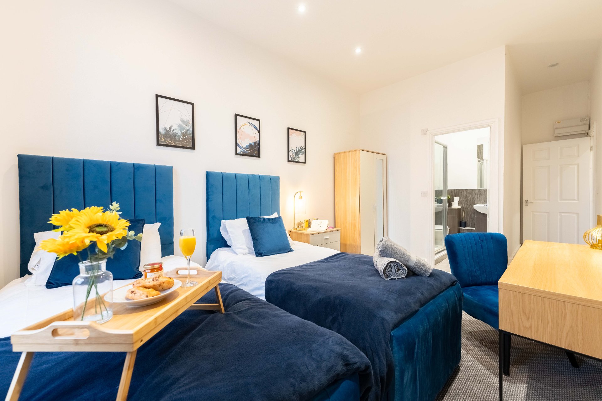 2-bed contractor house in Leeds (LS) photo 6