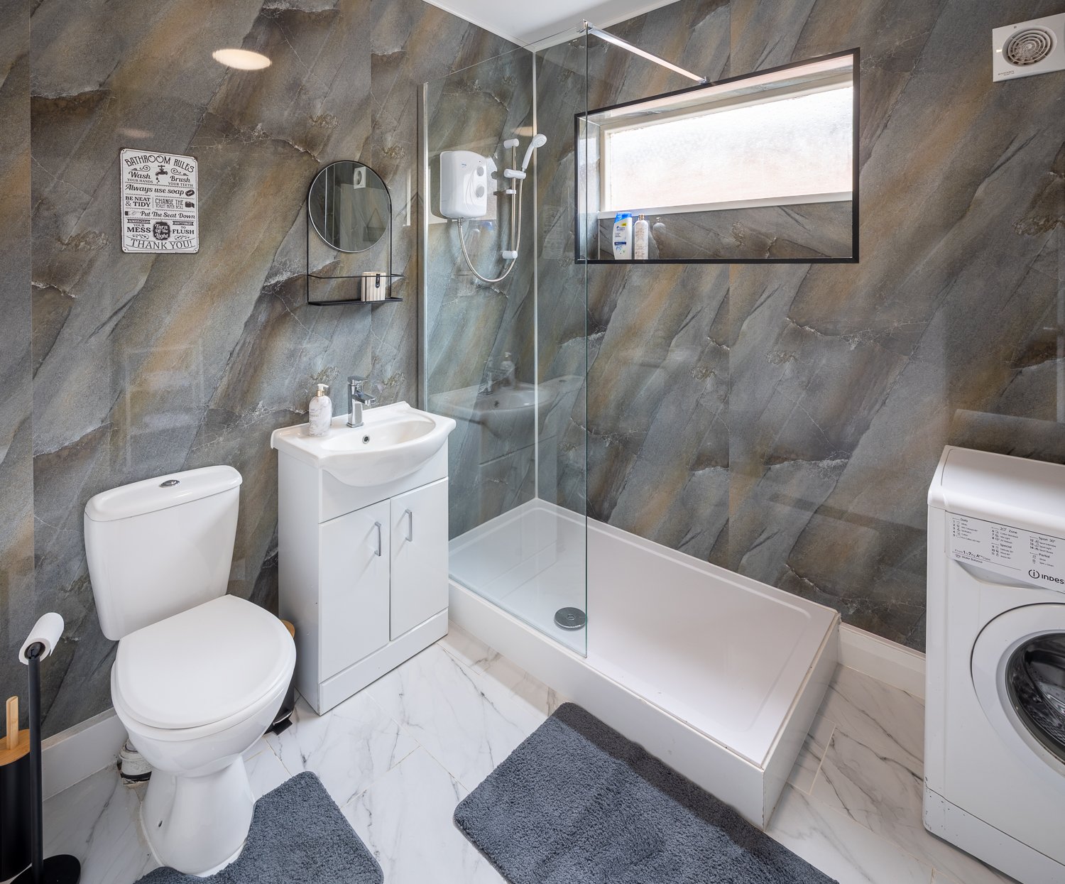 2-bed contractor house in Highbridge  (TA) photo 6