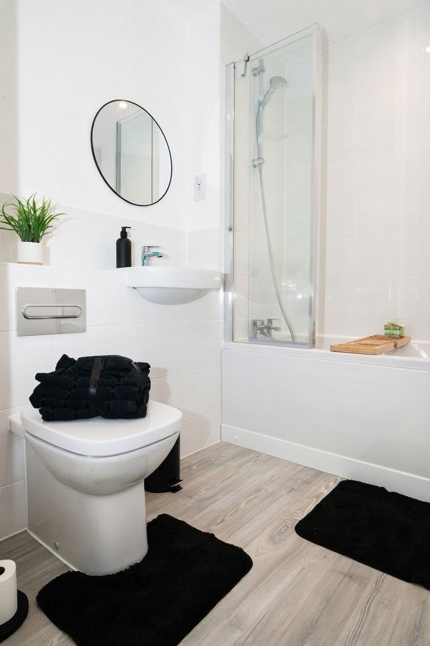 2-bed contractor house in Milton Keynes (MK) photo 12