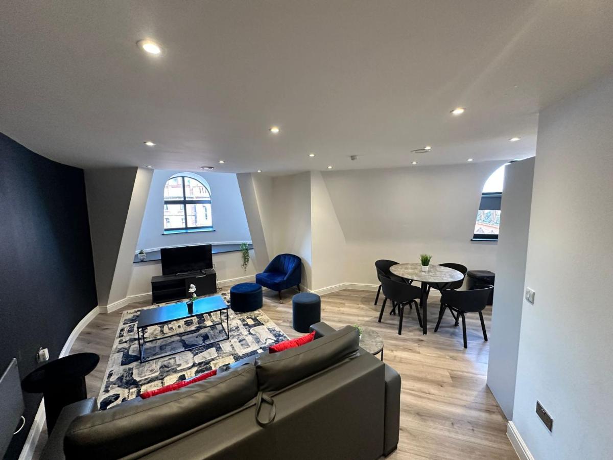 2-bed contractor house in Liverpool (L)