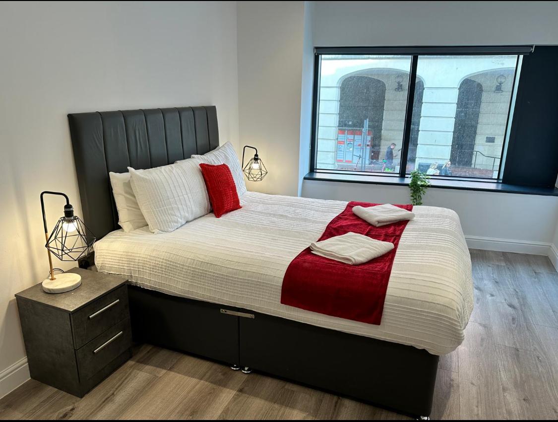 1-bed contractor house in Liverpool (L)