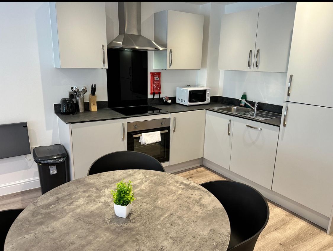 1-bed contractor house in Liverpool (L) photo 7