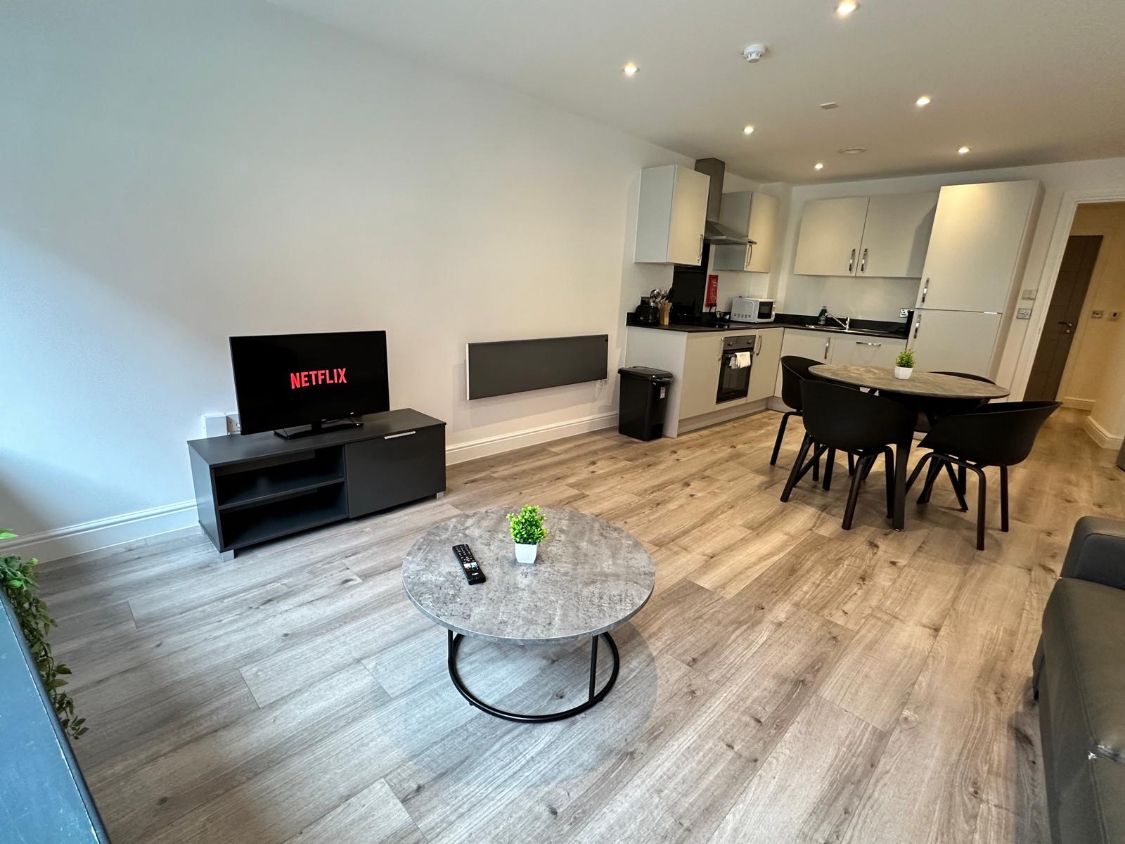 1-bed contractor house in Liverpool (L) photo 9
