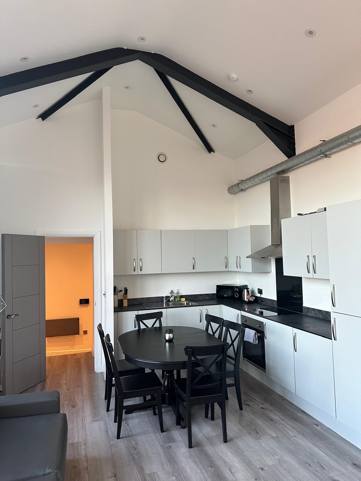 2-bed contractor house in Liverpool (L) photo 12