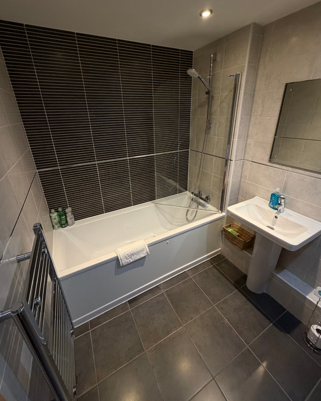 2-bed contractor house in Liverpool (L) photo 5