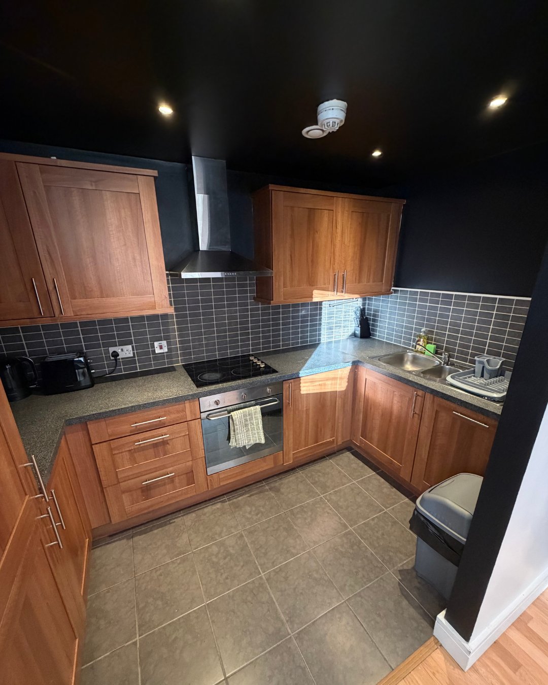 2-bed contractor house in Liverpool (L) photo 9