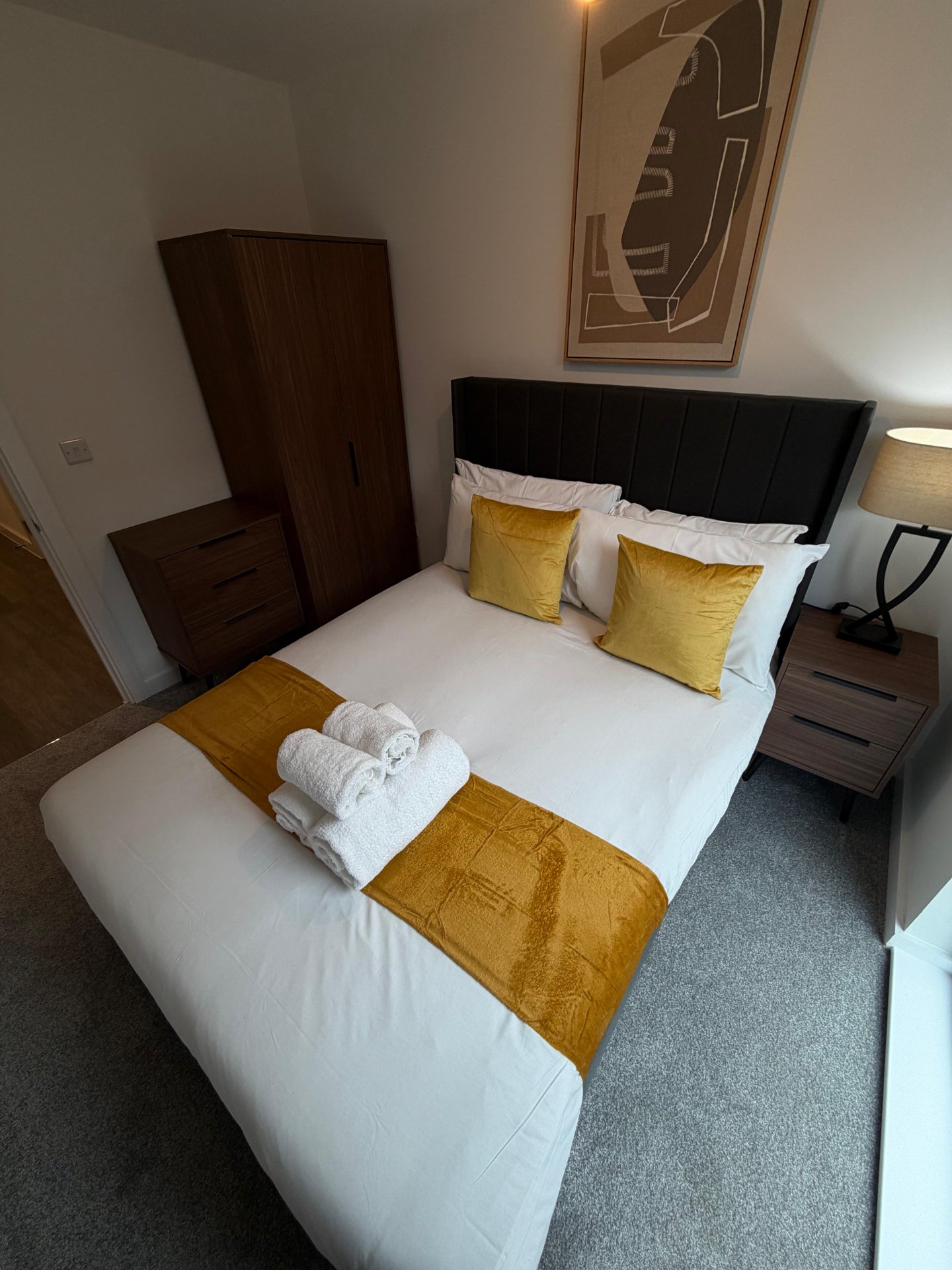 3-bed contractor house in Salford (M) photo 7