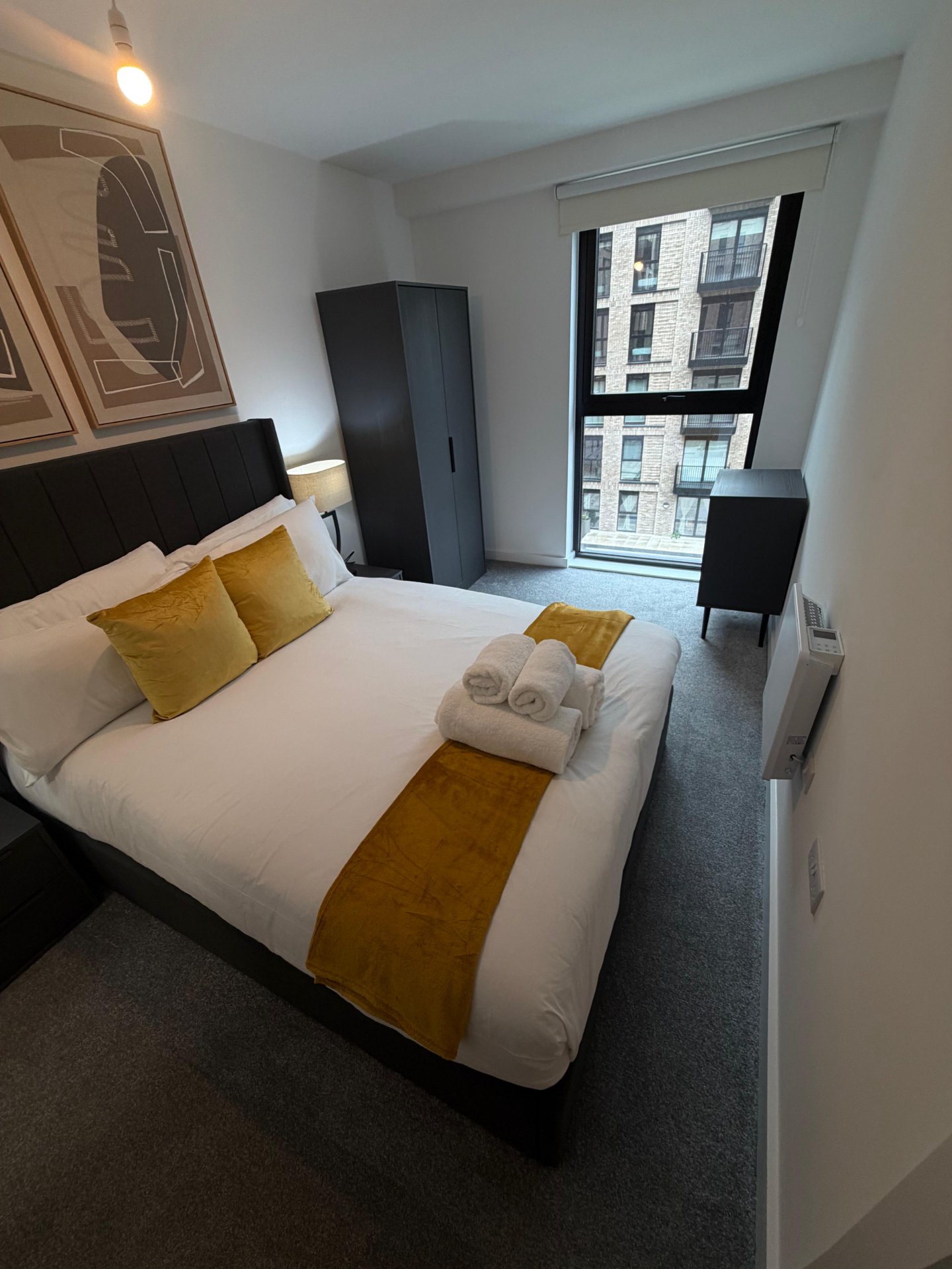 3-bed contractor house in Salford (M) photo 9