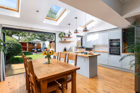 4-bed contractor house in Bristol (BS)