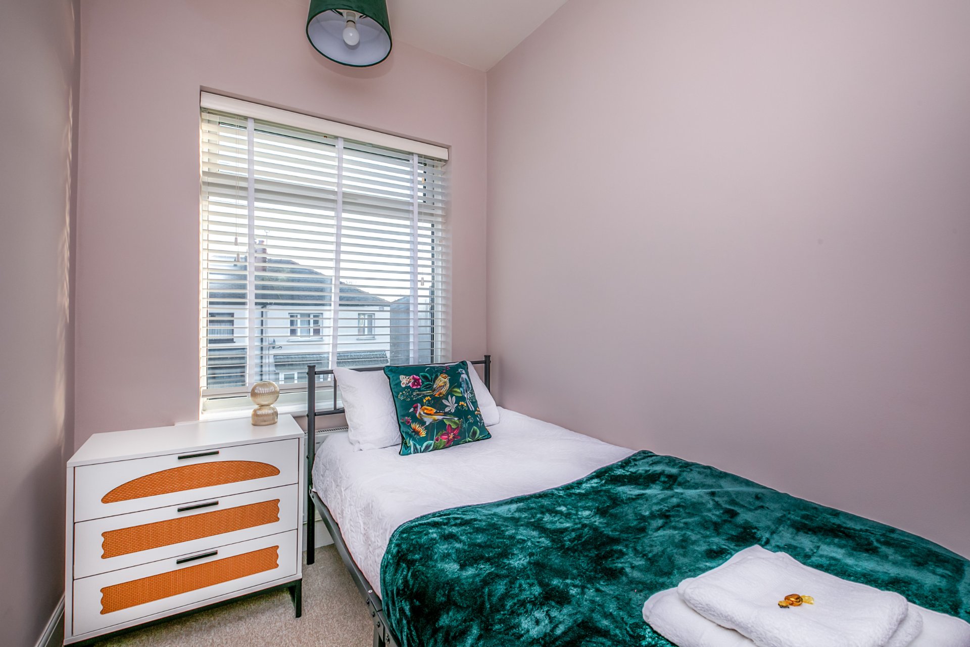 4-bed contractor house in Doncaster (DN) photo 7
