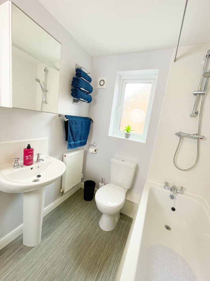 3-bed contractor house in Knottingley (WF)