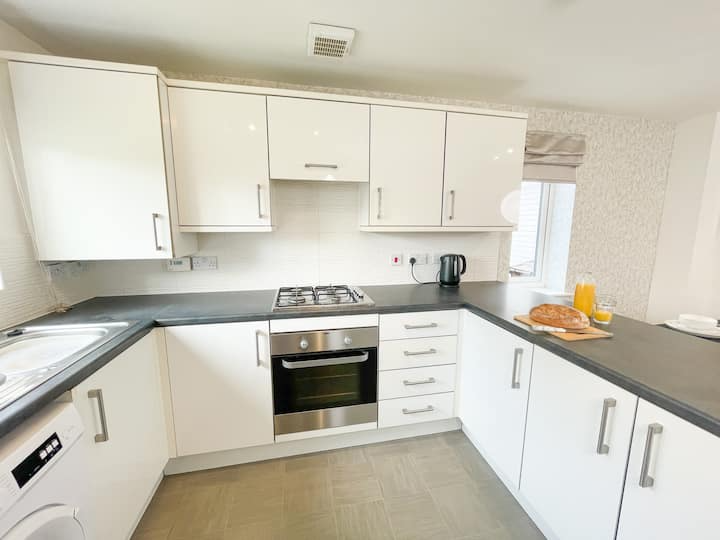 3-bed contractor house in Knottingley (WF) photo 8