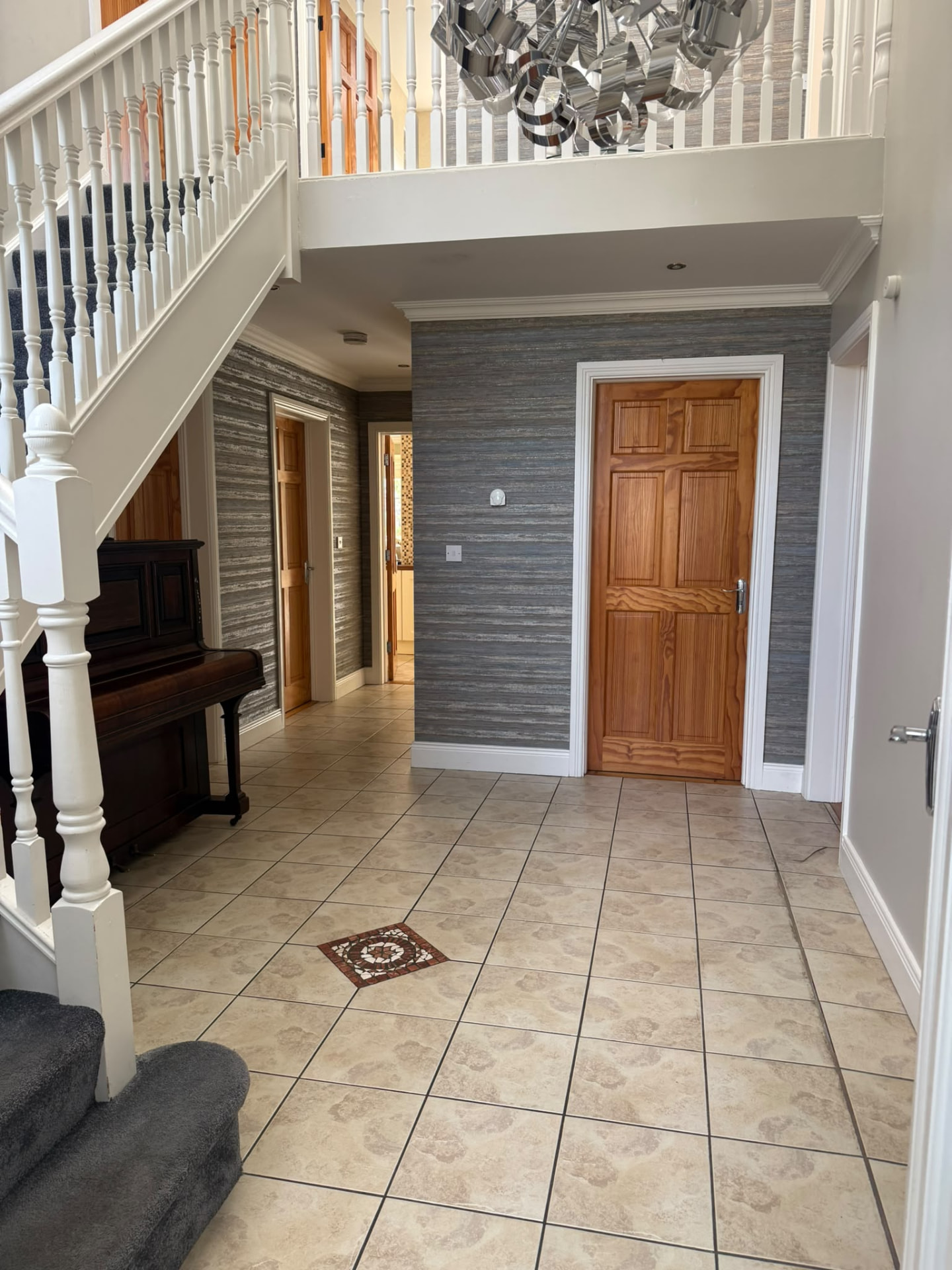 5-bed contractor house in Co. Dublin  (K)