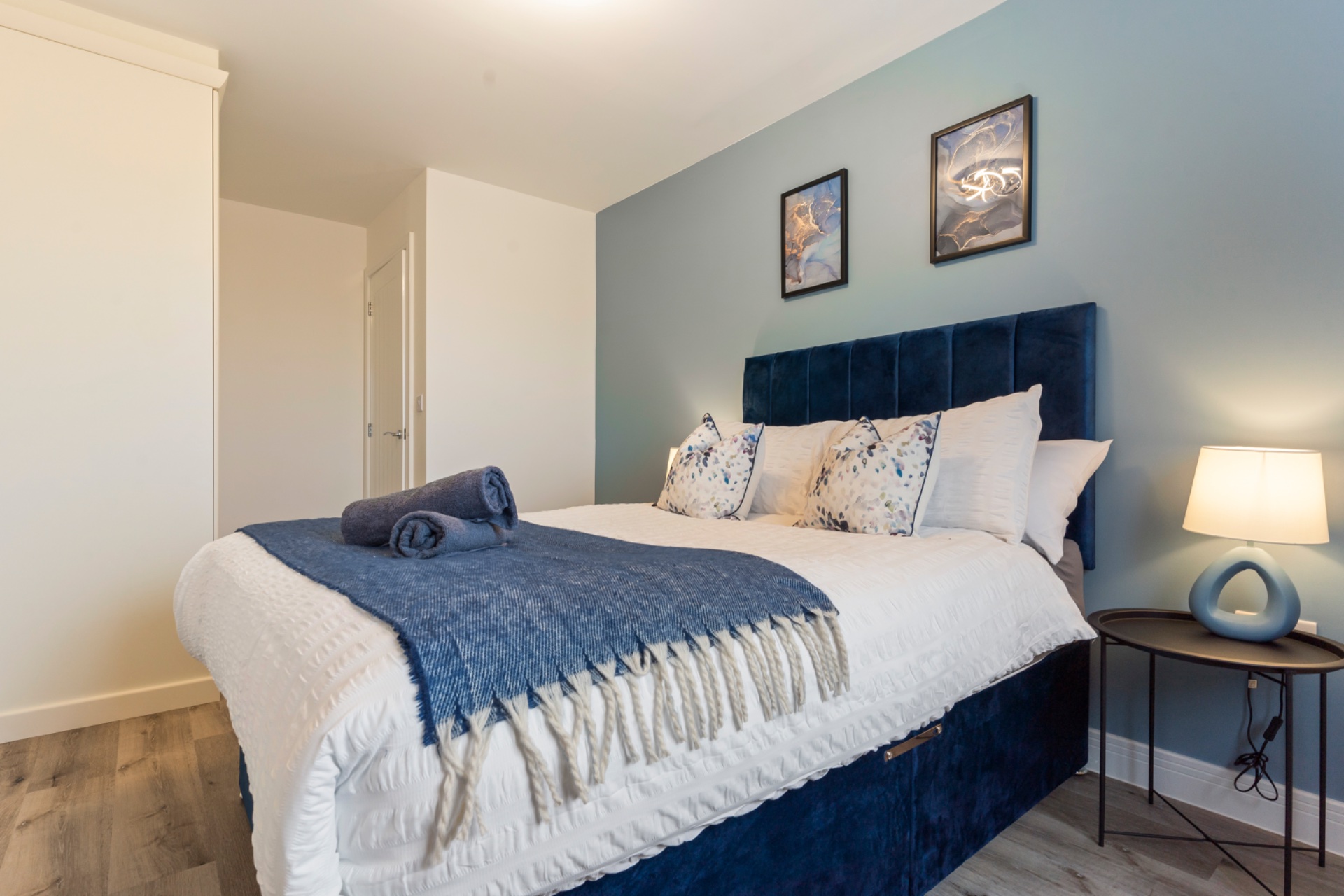 5-bed contractor house in Gloucester  (GL) photo 6