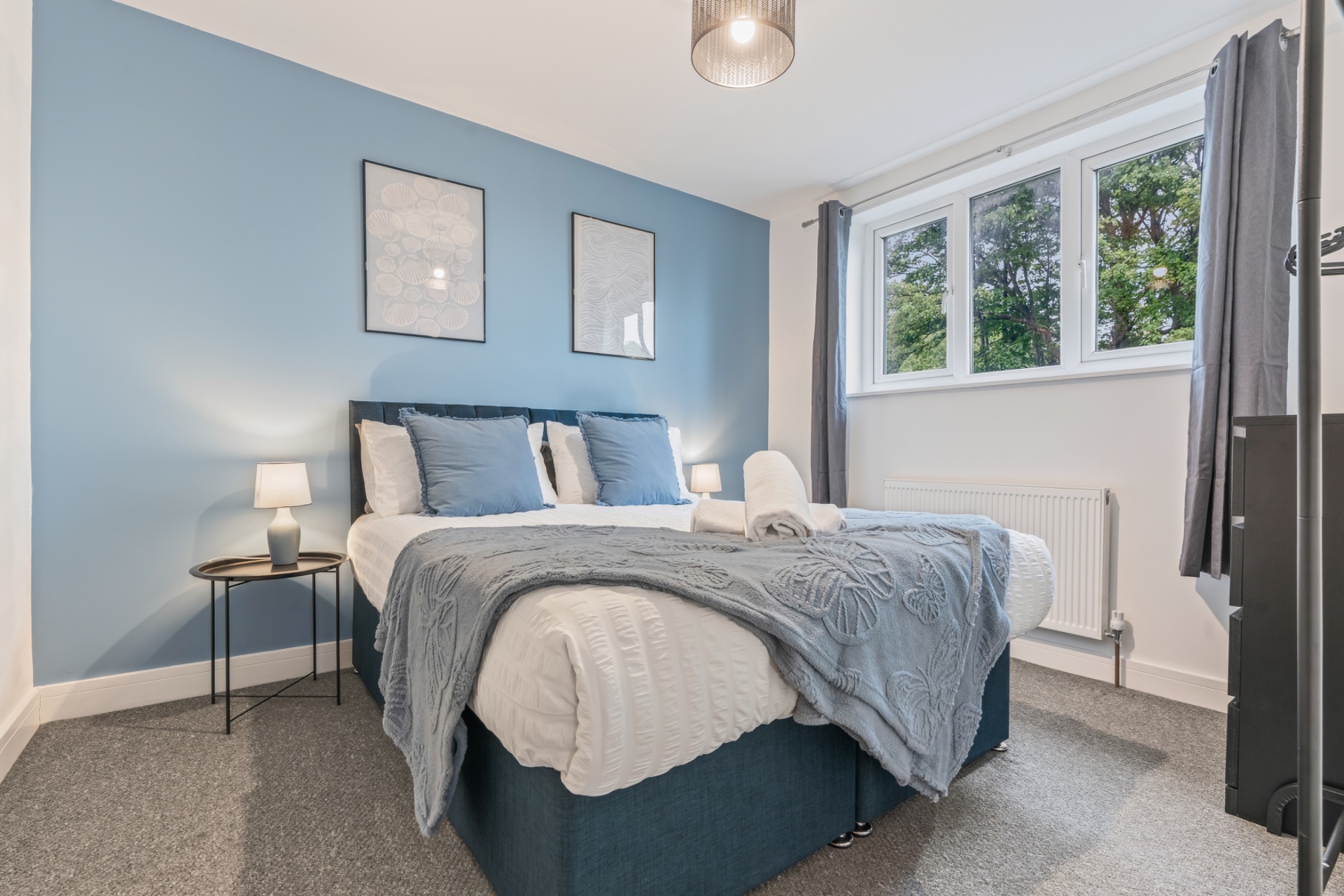 4-bed contractor house in Bristol (BS) photo 2
