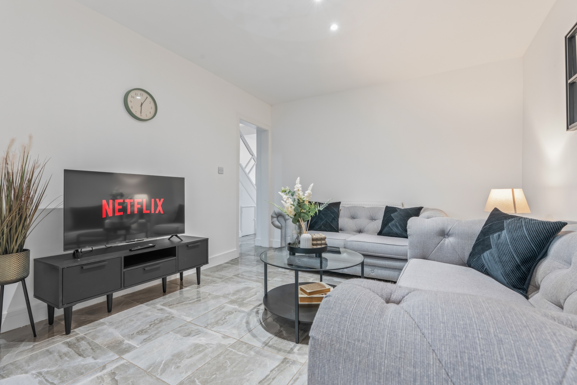 4-bed contractor house in Bristol (BS) photo 7
