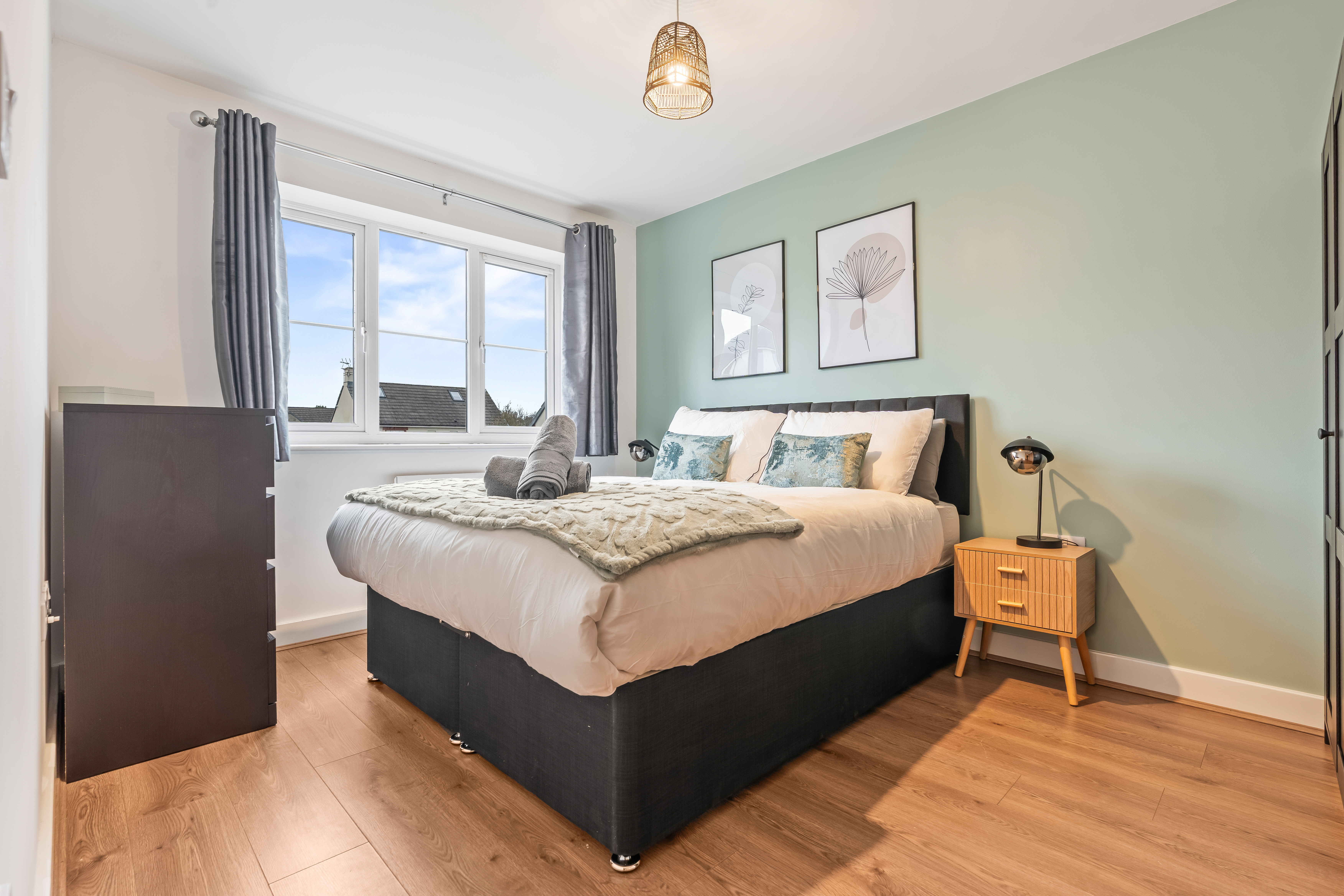4-bed contractor house in Bristol (BS) photo 5