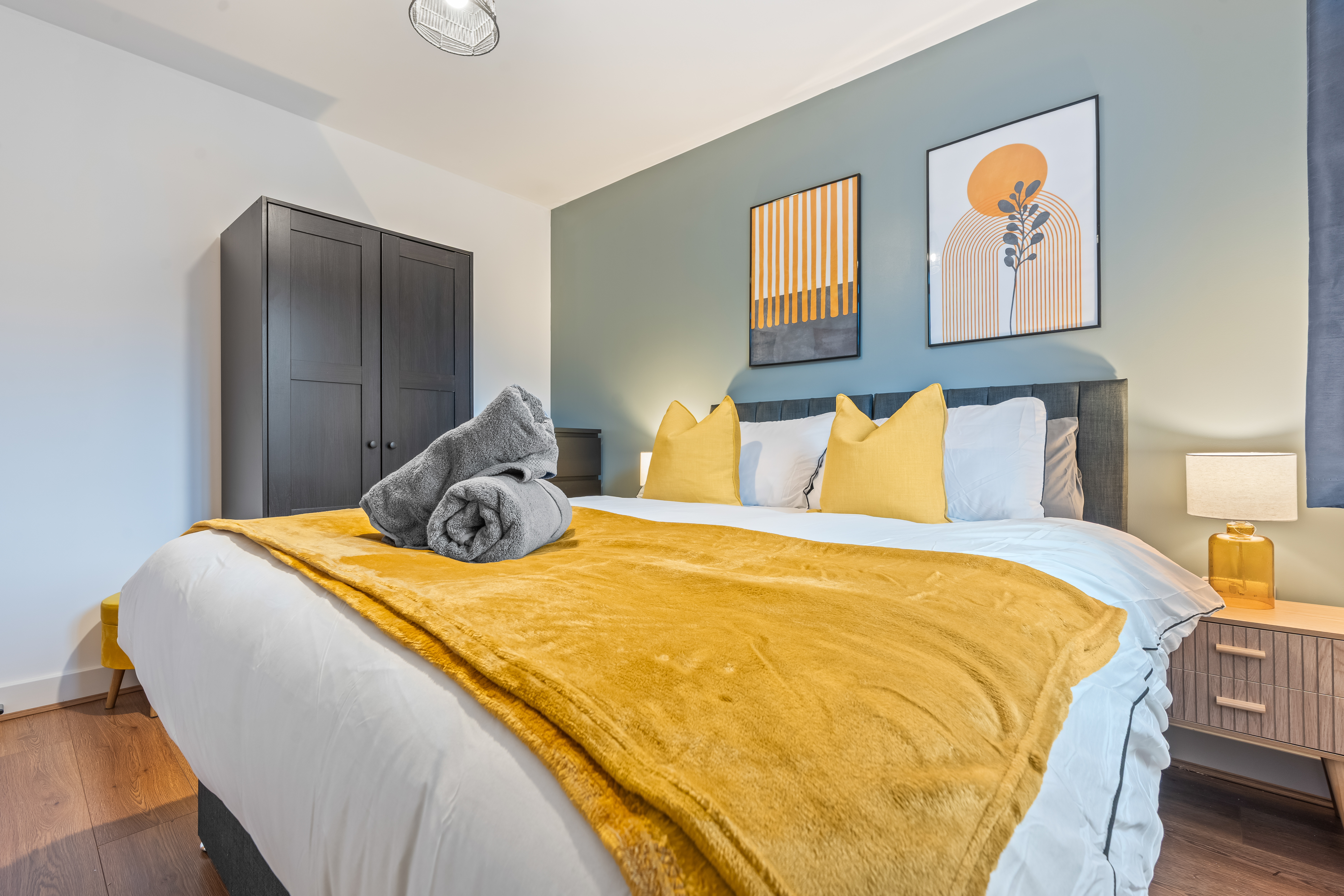 4-bed contractor house in Bristol (BS) photo 8