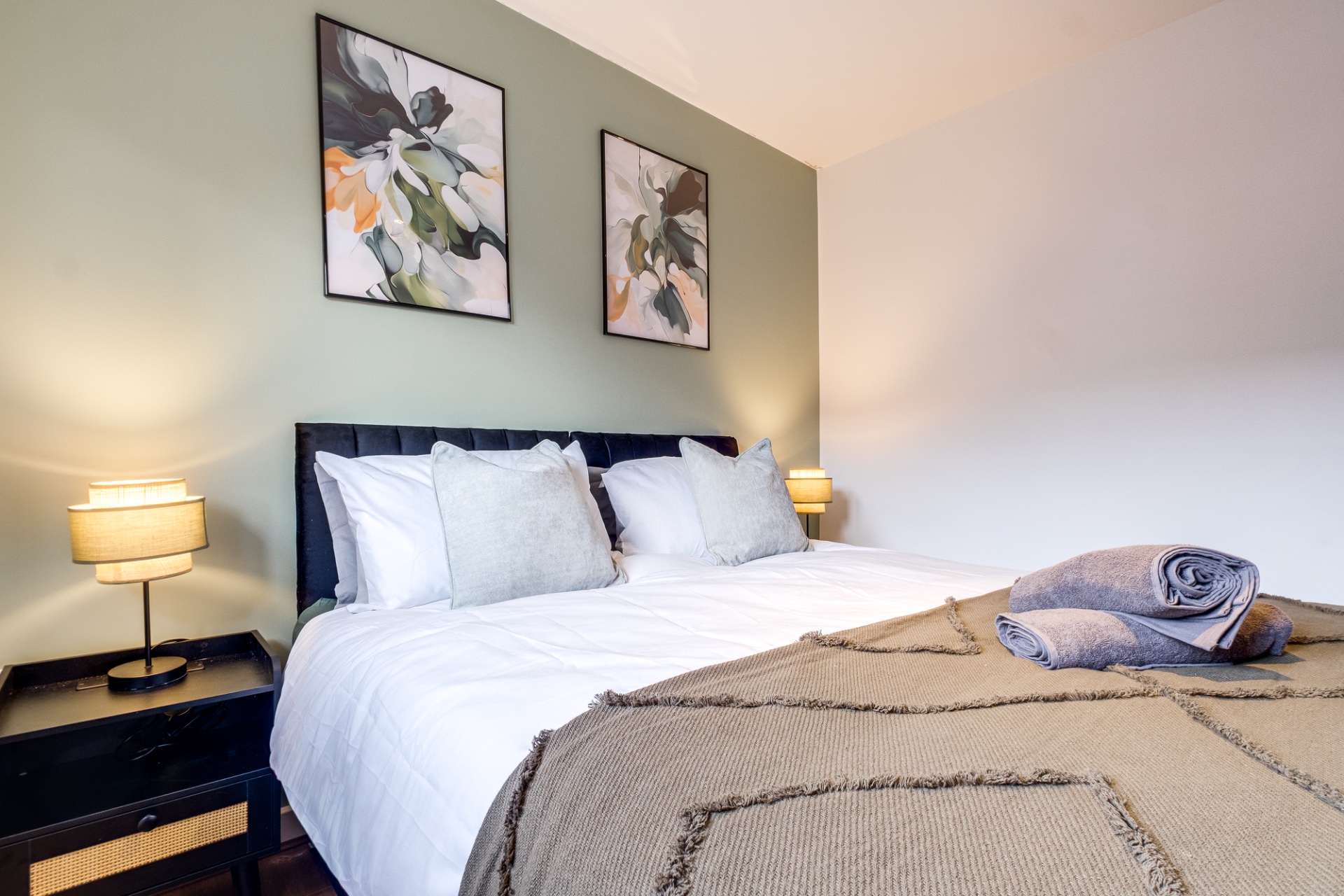 5-bed contractor house in Bristol  (BS) photo 4