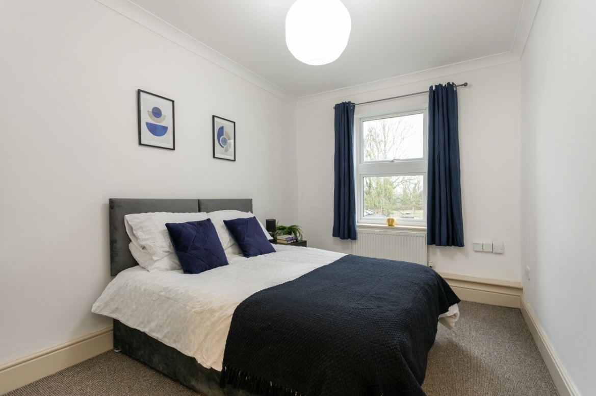 4-bed contractor house in Lincoln (LN) photo 8