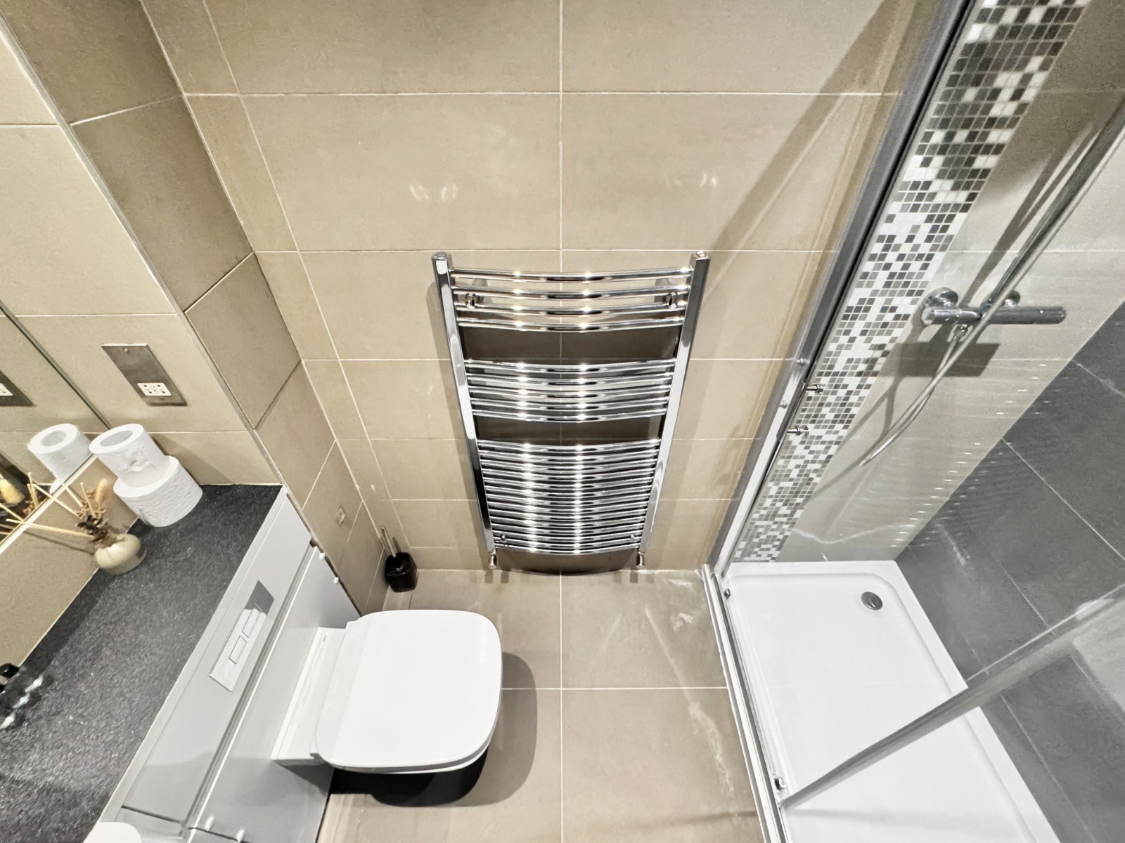 1-bed contractor house in Milton Keynes (MK) photo 3