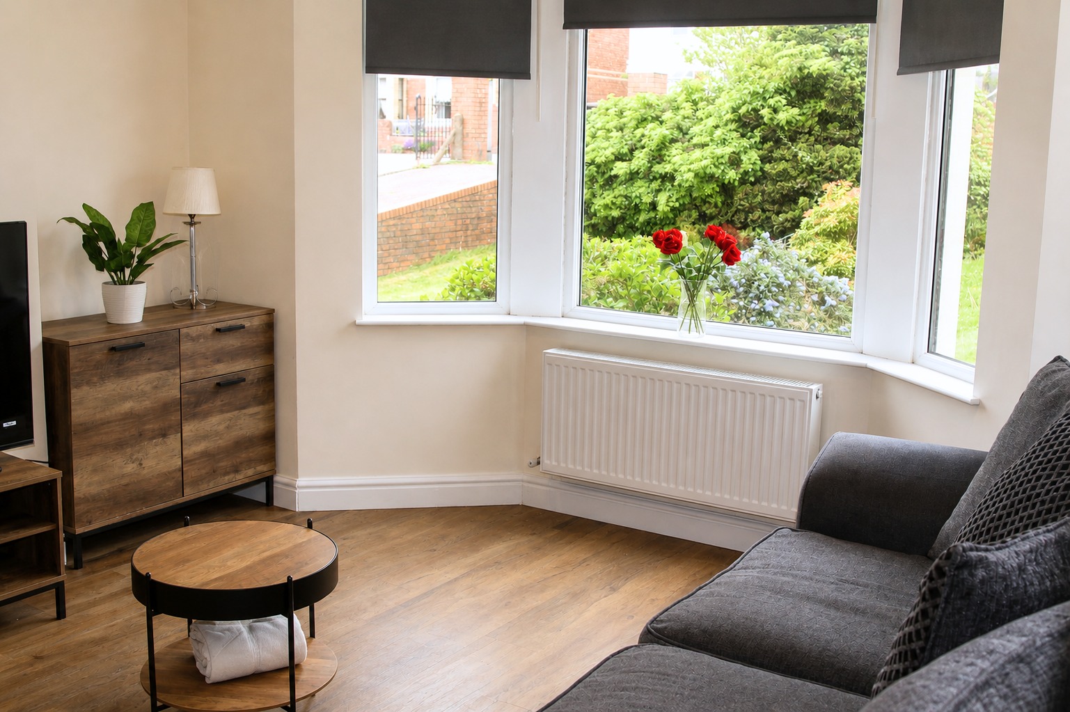 3-bed contractor house in Newport (NP)