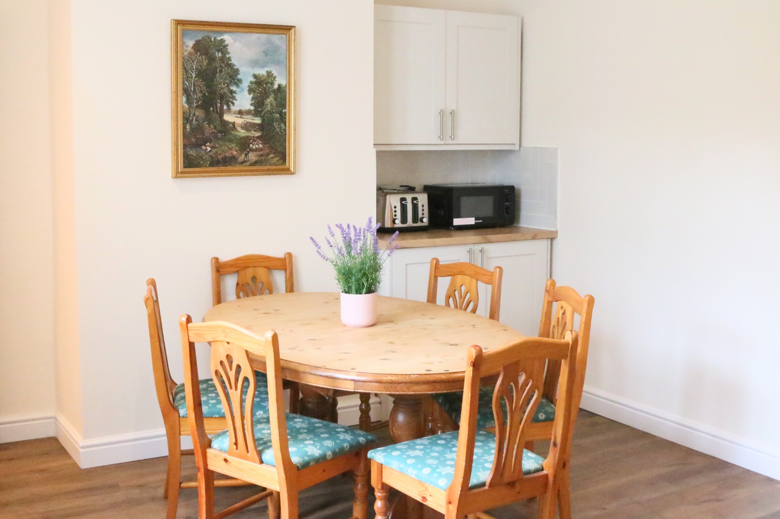 3-bed contractor house in Newport (NP) photo 6